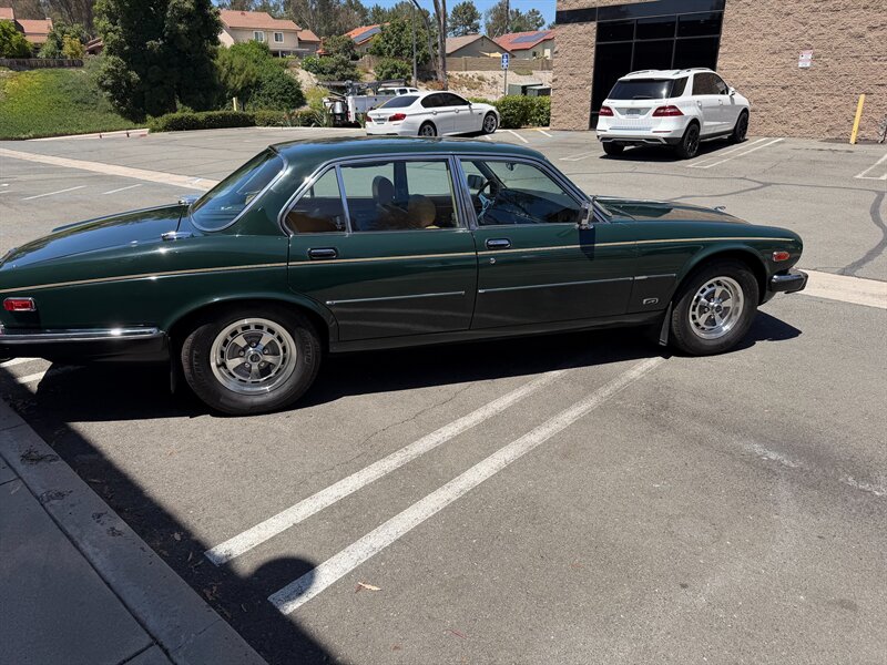 1986 Jaguar XJ6 XJ6 - Photo 6 - Spring Valley, CA 91978