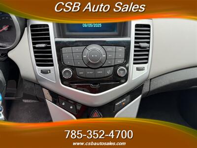 2012 Chevrolet Cruze LT   - Photo 8 - Rossville, KS 66533