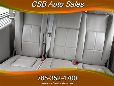 2013 Lincoln Navigator L   - Photo 6 - Rossville, KS 66533
