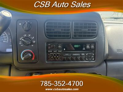2000 Dodge Dakota SLT - Photo 7 - Rossville, KS 66533