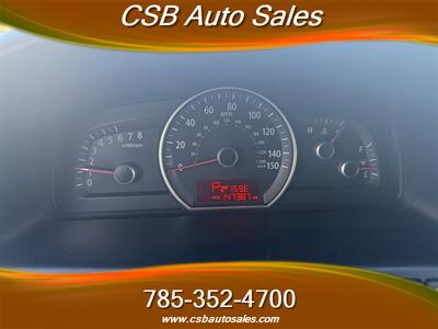 2009 Kia Borrego LX   - Photo 8 - Rossville, KS 66533