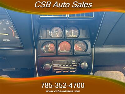 1982 Chevrolet Corvette   - Photo 6 - Rossville, KS 66533