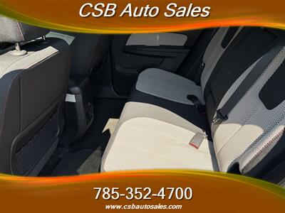 2017 Chevrolet Equinox LT   - Photo 5 - Rossville, KS 66533