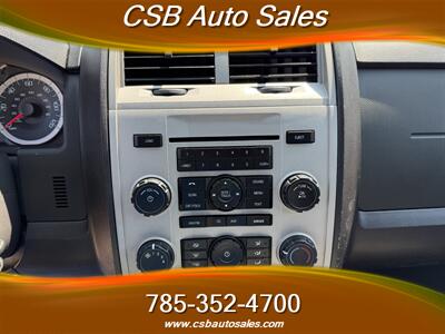 2010 Ford Escape XLT   - Photo 8 - Rossville, KS 66533