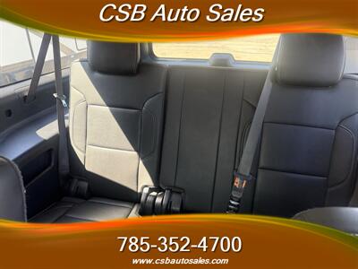 2018 GMC Yukon XL Denali - Photo 6 - Rossville, KS 66533