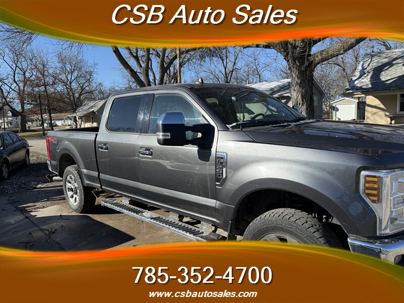 2019 Ford F-250 Super Duty Lariat   - Photo 1 - Rossville, KS 66533