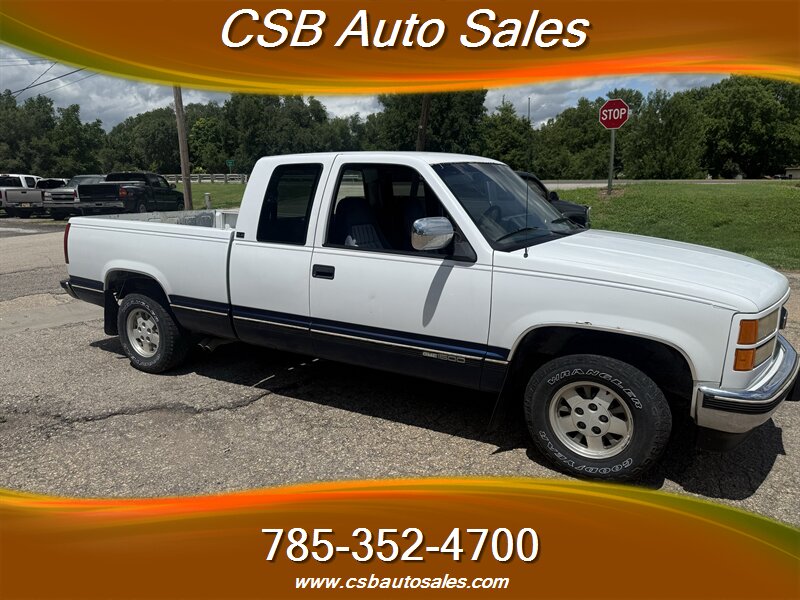 1994 GMC Sierra 1500 SL   - Photo 1 - Rossville, KS 66533