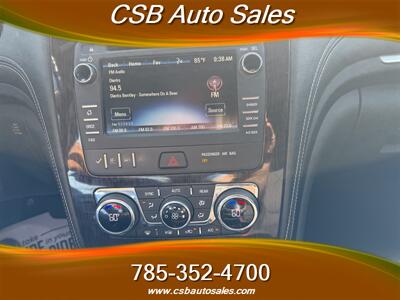 2017 Chevrolet Traverse LT   - Photo 8 - Rossville, KS 66533