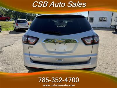 2017 Chevrolet Traverse LT   - Photo 4 - Rossville, KS 66533