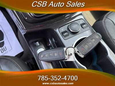 2014 Ford Escape Titanium   - Photo 11 - Rossville, KS 66533