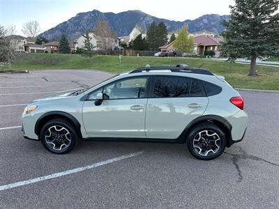 2017 Subaru Crosstrek 2.0i Premium   - Photo 8 - Colorado Springs, CO 80909