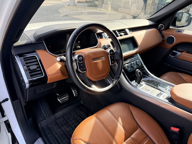 2017 Land Rover Range Rover Sport HSE Dynamic - Photo 10 - San Diego, CA 92111
