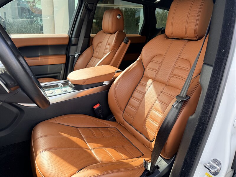 2017 Land Rover Range Rover Sport HSE Dynamic - Photo 12 - San Diego, CA 92111