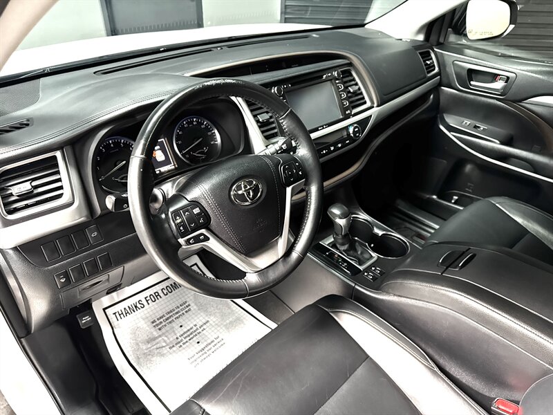 2015 Toyota Highlander XLE - Photo 10 - San Diego, CA 92111