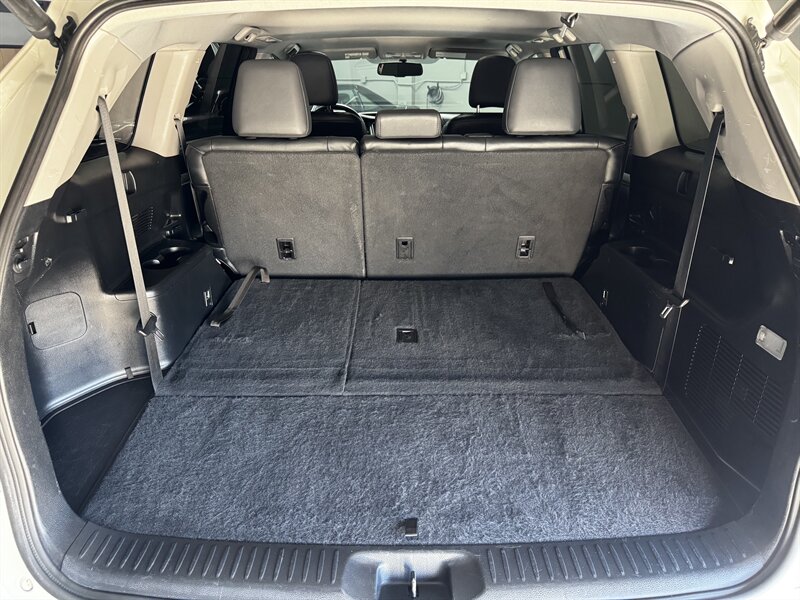 2015 Toyota Highlander XLE - Photo 17 - San Diego, CA 92111