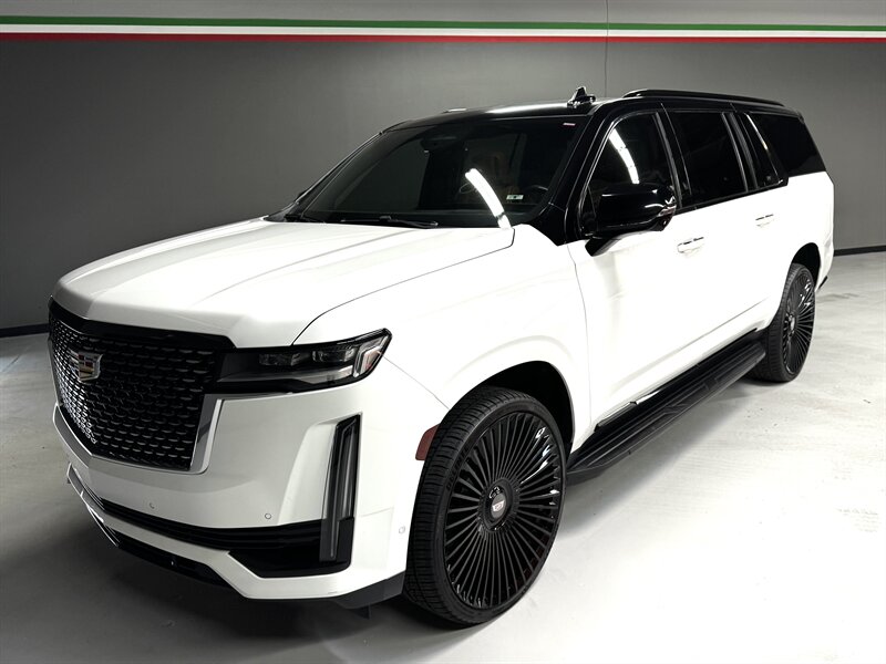 2021 Cadillac Escalade ESV Premium Luxury - Photo 1 - San Diego, CA 92111