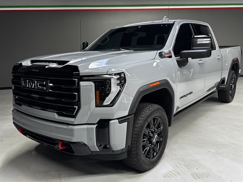 2025 GMC Sierra 2500 AT4  