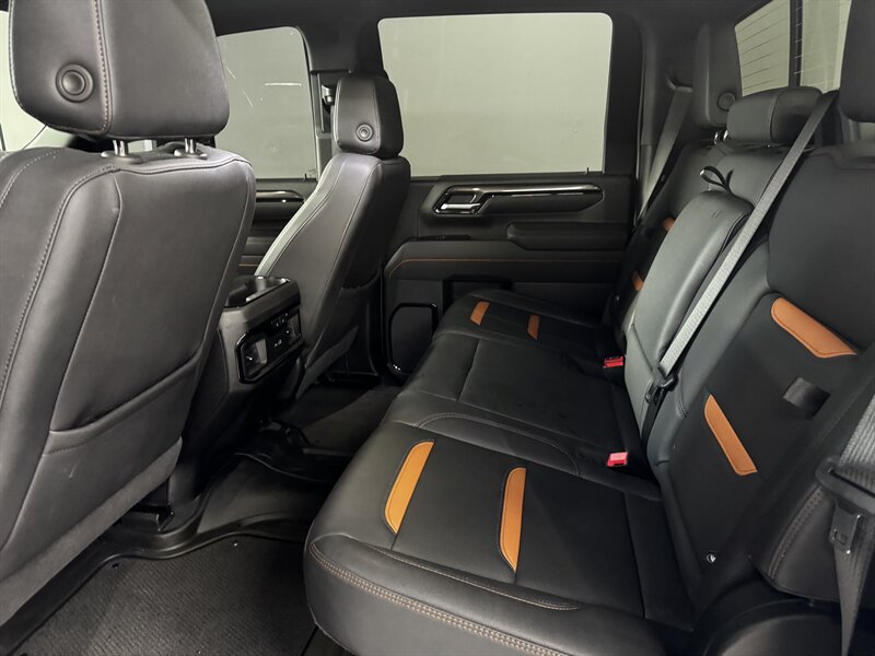 2025 GMC Sierra 2500 AT4 - Photo 14 - San Diego, CA 92111