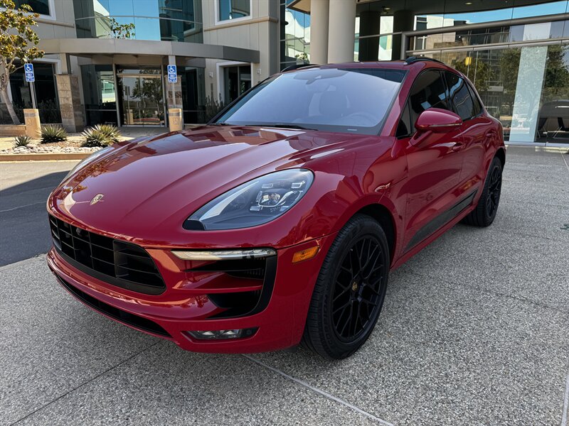 2017 Porsche Macan GTS  