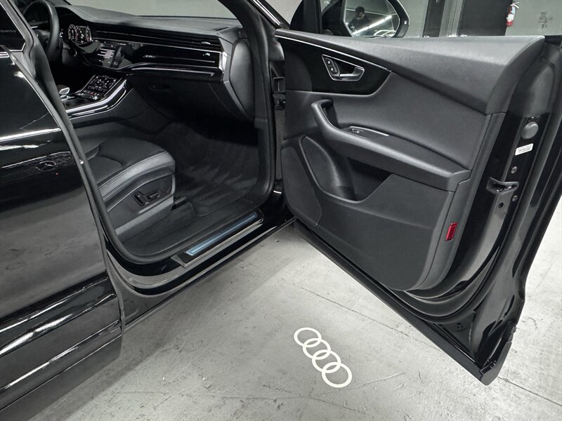 2025 Audi Q8 quattro Premium 55 TFSI - Photo 13 - San Diego, CA 92111