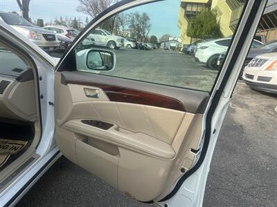 2008 Toyota Avalon Limited   - Photo 15 - San Jose, CA 95128