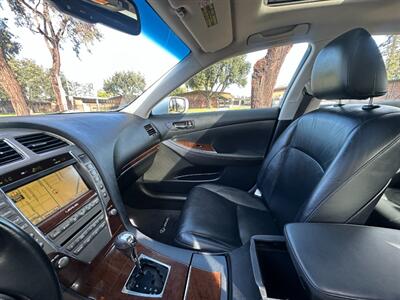 2010 Lexus ES Luxury Sedan   - Photo 11 - San Jose, CA 95128