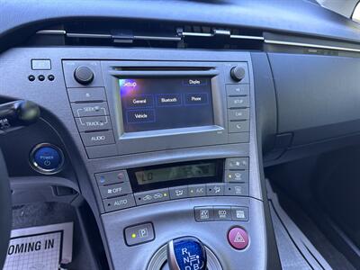2013 Toyota Prius Hybrid Gas Saver   - Photo 26 - San Jose, CA 95128
