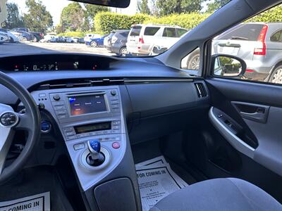 2013 Toyota Prius Hybrid Gas Saver   - Photo 22 - San Jose, CA 95128