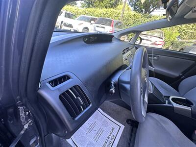 2013 Toyota Prius Hybrid Gas Saver   - Photo 30 - San Jose, CA 95128