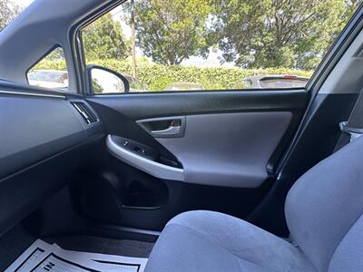 2013 Toyota Prius Hybrid Gas Saver   - Photo 28 - San Jose, CA 95128