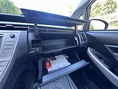 2013 Toyota Prius Hybrid Gas Saver   - Photo 35 - San Jose, CA 95128