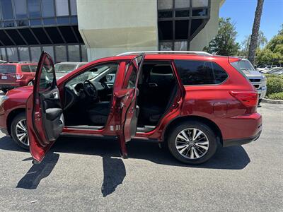 2017 Nissan Pathfinder SV - Photo 12 - San Jose, CA 95128