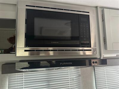 2020 Keystone RV BULLET 221RBSWE - Photo 15 - San Jose, CA 95128