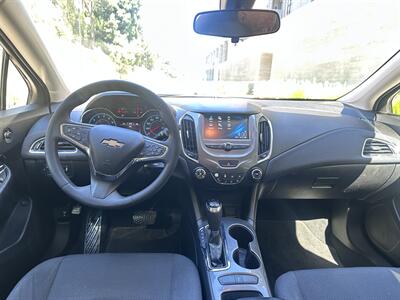 2018 Chevrolet Cruze LT Auto - Photo 14 - San Jose, CA 95128