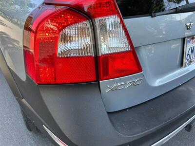 2010 Volvo XC70 T6 AWD Wagon - Photo 8 - San Jose, CA 95128