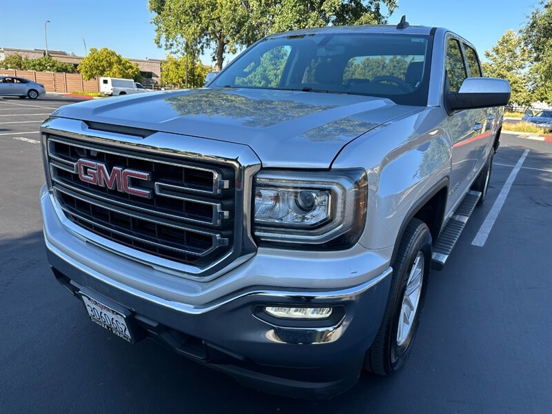 2017 GMC Sierra 1500 SLE Crew Cab  