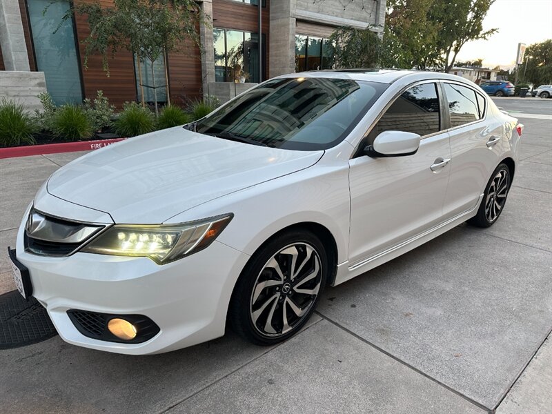 2016 Acura ILX Premium's photo