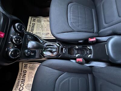 2016 Jeep Renegade Latitude 4x4 SUV   - Photo 19 - San Jose, CA 95128