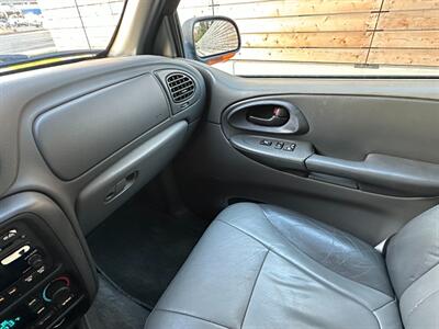 2002 Chevrolet Trailblazer LTZ 4WD - Photo 28 - San Jose, CA 95128