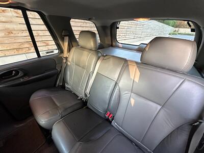 2002 Chevrolet Trailblazer LTZ 4WD - Photo 18 - San Jose, CA 95128
