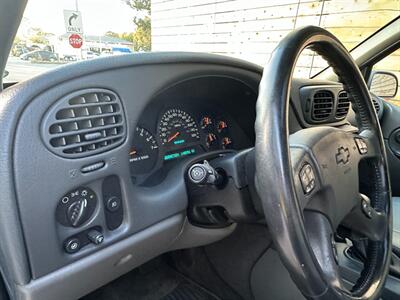 2002 Chevrolet Trailblazer LTZ 4WD - Photo 26 - San Jose, CA 95128
