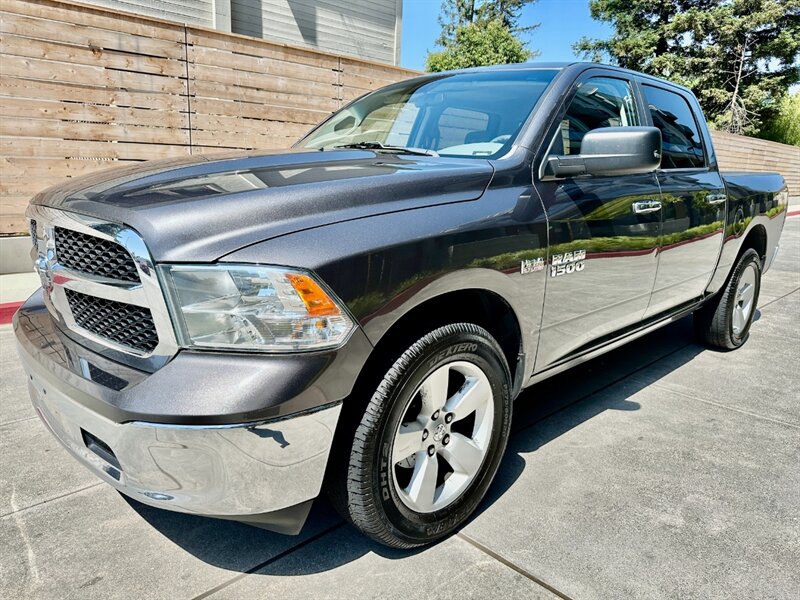 2018 RAM 1500 SLT 4x4 Crew Cab  