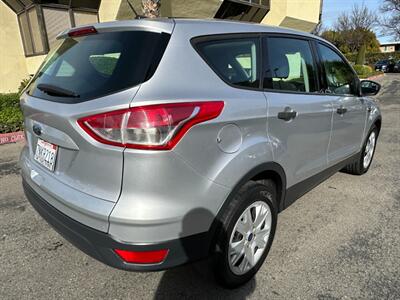 2015 Ford Escape S  4dr Fuel Efficient SUV - Photo 6 - San Jose, CA 95128