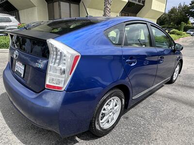 2011 Toyota Prius Four - Photo 5 - San Jose, CA 95128