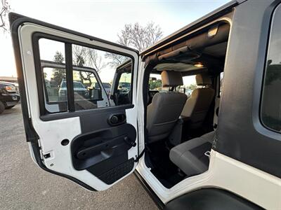 2007 Jeep Wrangler Unlimited Rubicon - Photo 19 - San Jose, CA 95128