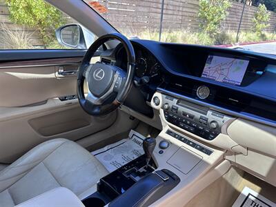 2013 Lexus ES   - Photo 22 - San Jose, CA 95128