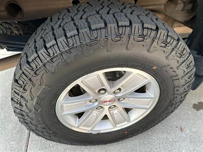 2018 GMC Sierra 1500 SLE Crew Cab   - Photo 19 - San Jose, CA 95128