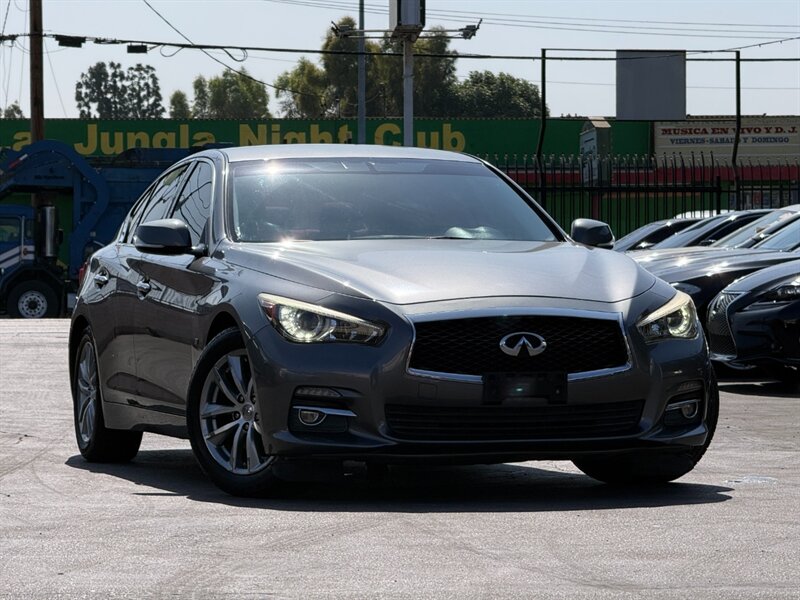 2015 INFINITI Q50  