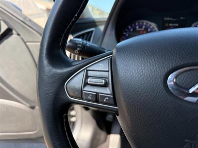2015 INFINITI Q50   - Photo 14 - North Hills, CA 91343