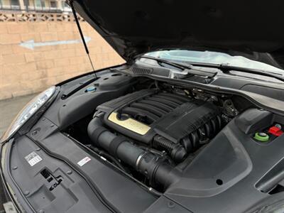 2016 Porsche Cayenne   - Photo 21 - North Hills, CA 91343